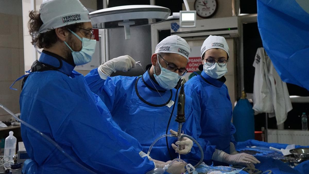 Trkiye'nin gnll doktorlar salk iin seferber oldu