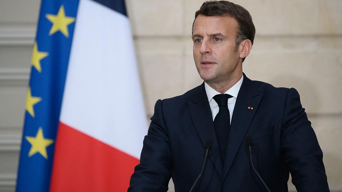 Fransa Cumhurbakan Macron: Paris Olimpiyat Oyunlar'nda Rus bayra olamaz