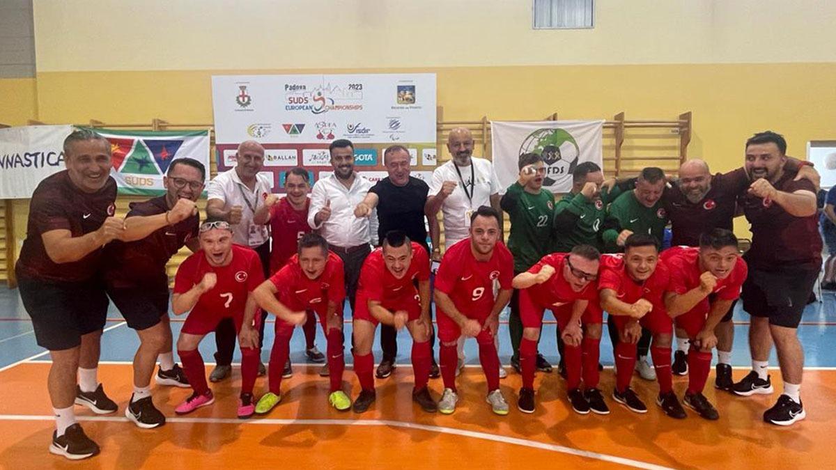 Down Sendromlu Futsal Milli Takm, finale ykseldi