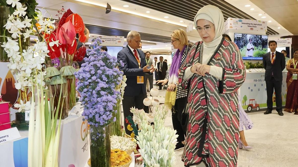 Emine Erdoan, G20'ye katlan liderlerin eleriyle ziyaretlerde bulundu