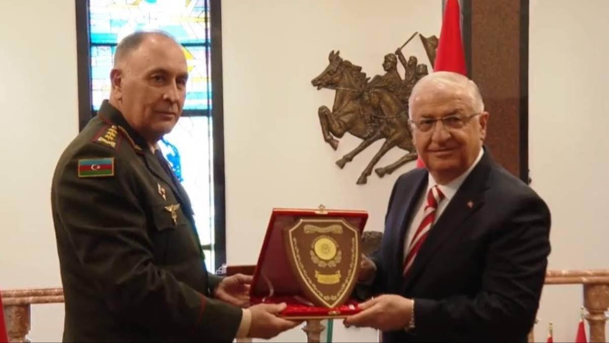 Bakan Gler, Azerbaycan Genelkurmay Bakan Veliyev'i kabul etti