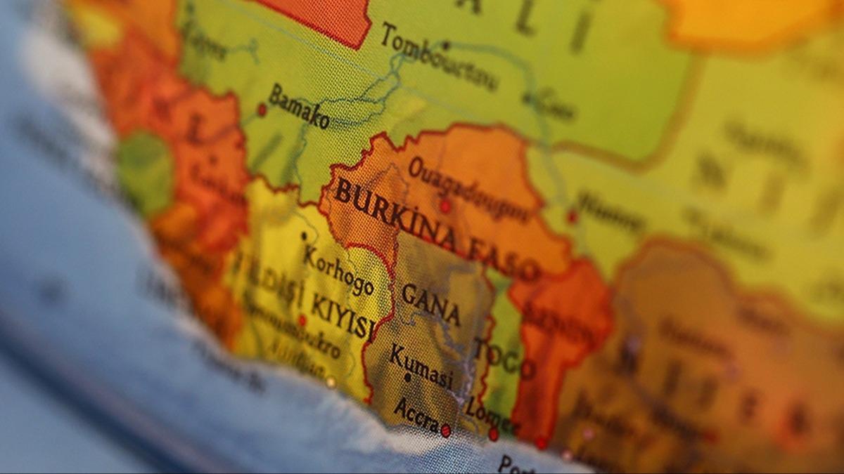 Fransa'ya bir darbe de Burkina Faso'dan: Askeri atae hakknda snr d karar