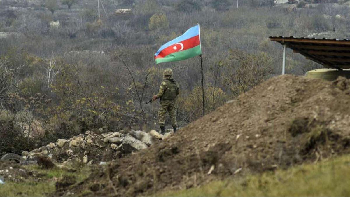 Azerbaycan, Karaba iin Ermeni gruplar uyard: Kendinizi feshedin  