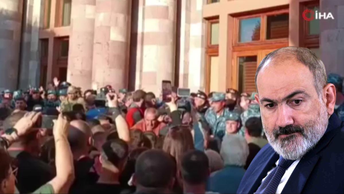 Ermenistan'da Painyan'a istifa ars