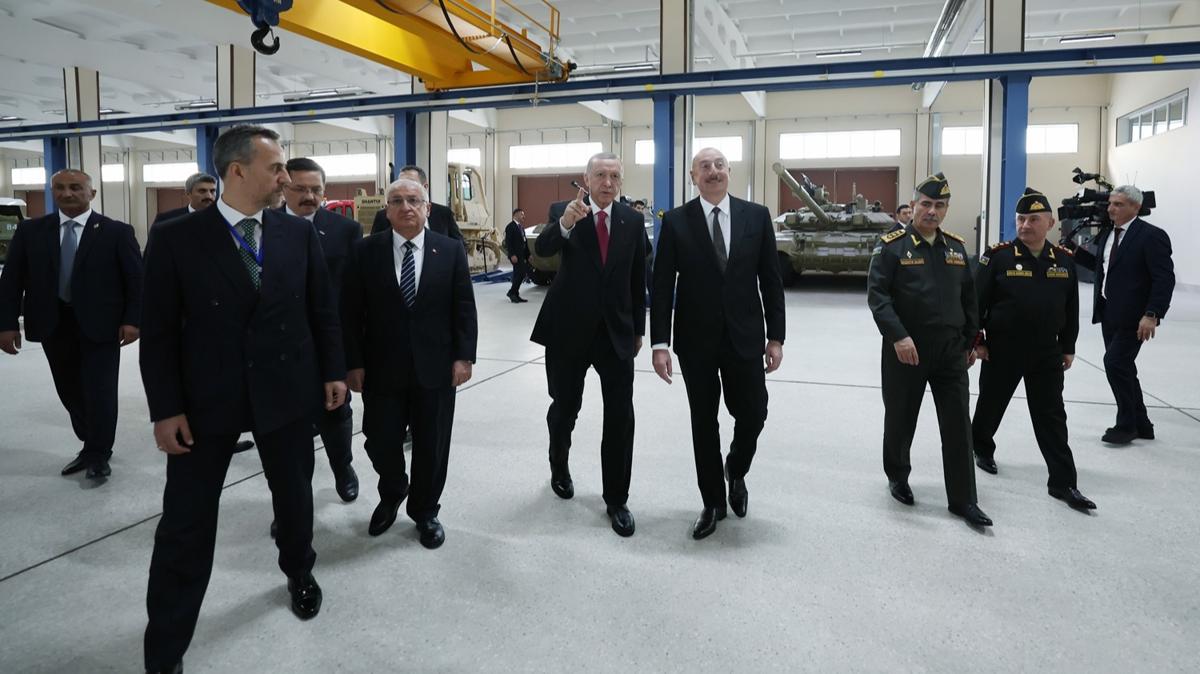 Cumhurbakan Erdoan ve Aliyev, modernize edilen Nahvan Askeri Kompleksi'nin aln yapt