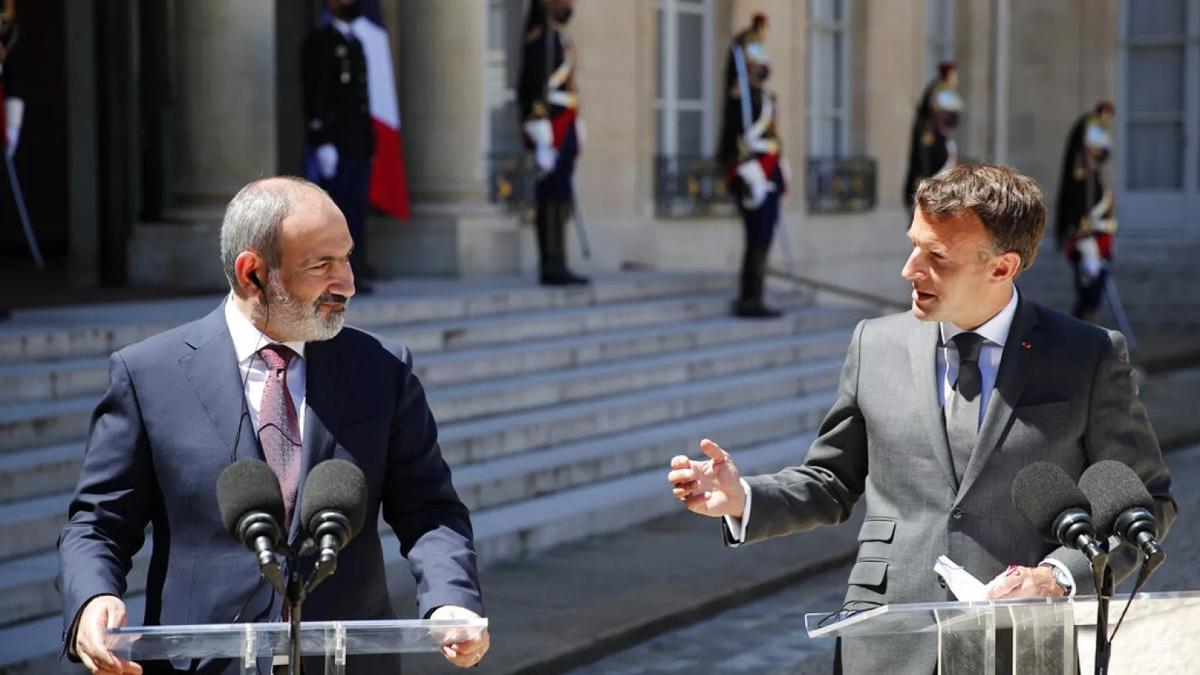 Fransa yeni provokasyon peinde! Ermenistan' silahlandracak