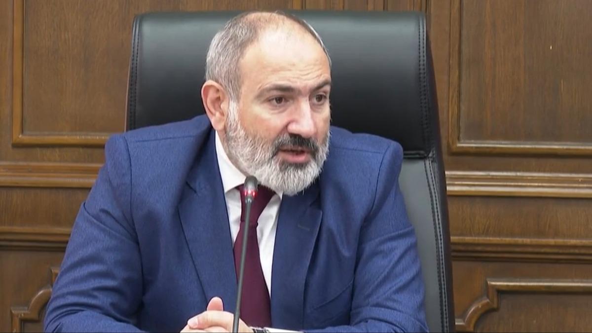 Ermenistan'da sancl dnem! Bat'nn piyonu Painyan kanlmaz sona srkleniyor