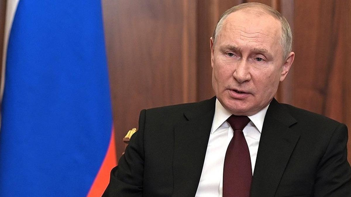 Putin'den Bat'ya tepki: Hindistan' Rusya'dan uzaklatrmak anlamsz