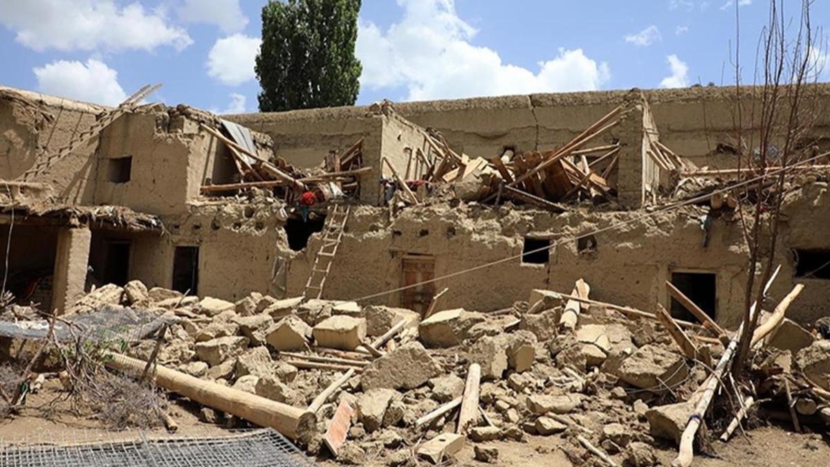 Afganistan'da depremin ac bilanosu: En az 15 can kayb, 100'den fazla yaral 