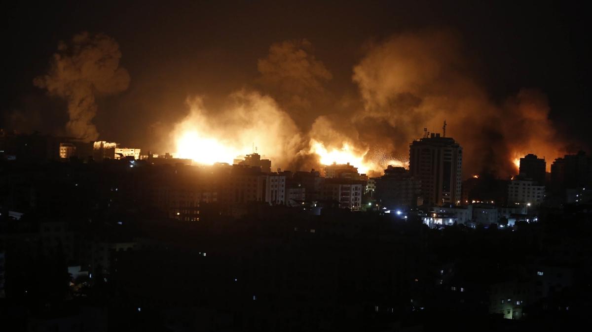 Gazze bombardrman altnda: Bilano arlayor 