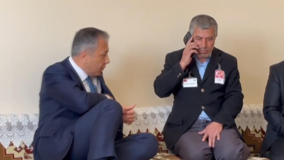 Cumhurbakan Erdoan, ehit polis memuru Ermi'in babasyla telefonda grt