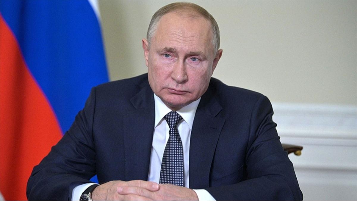 Rusya'dan ''Kuzey Deniz Yolu'' plan! Putin: Gemilerin seyrseferi tm yla yaylacak