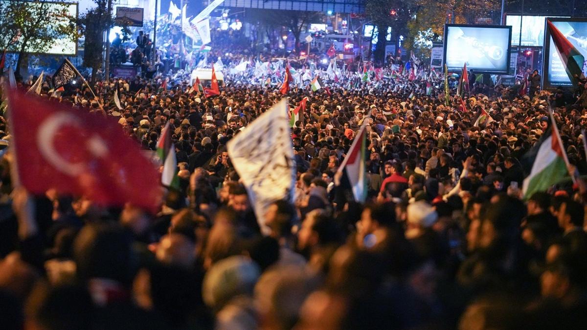 Valilik aklad: stanbul'daki srail protestosunda 1 kii ld, 43 polis yaraland