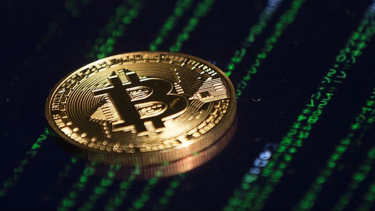 Bitcoin tekrar 30 bin dolar test etti 