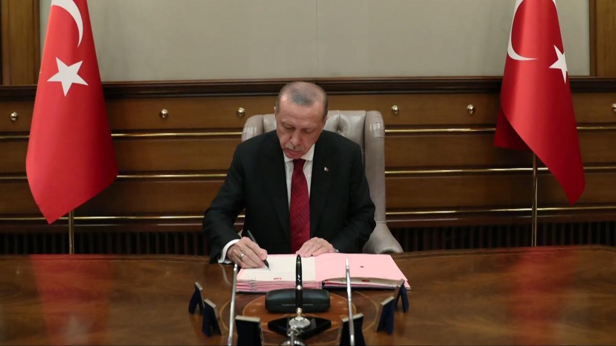 Cumhurbakan Erdoan imzalad! sve'in NATO'ya yelik protokol TBMM'de