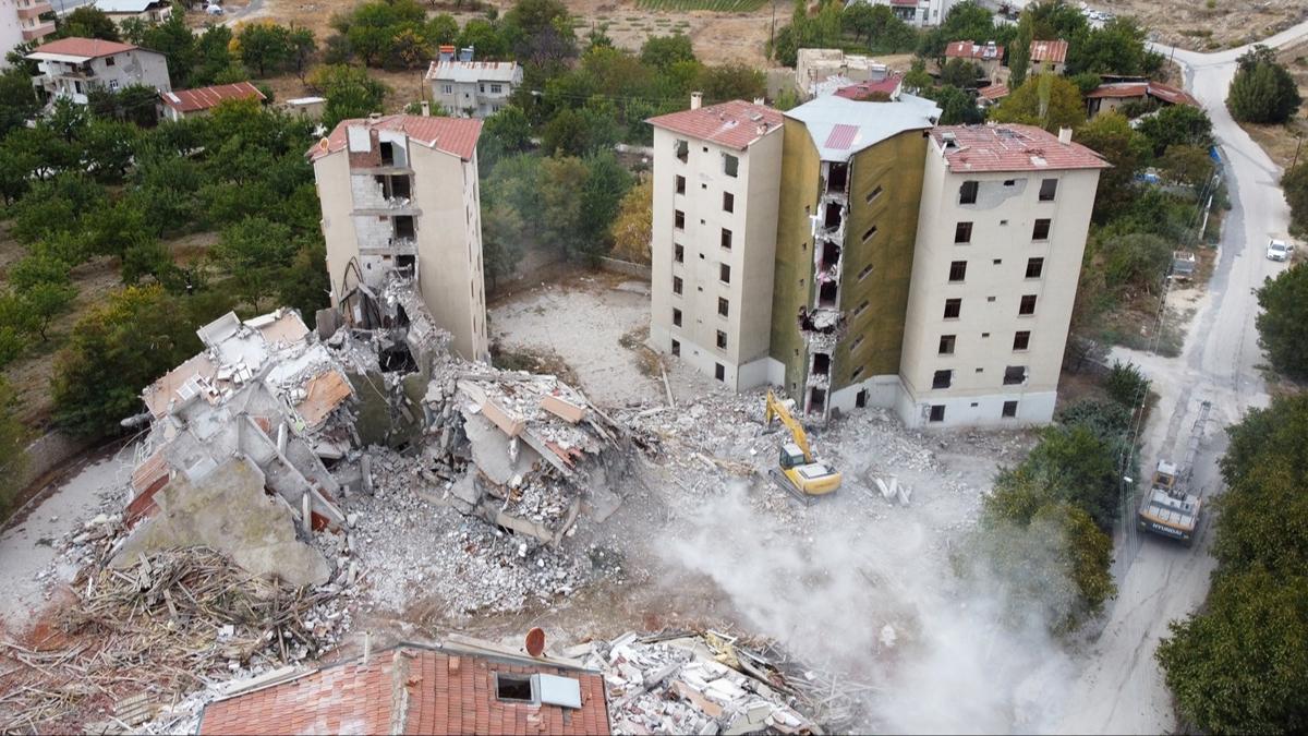 Malatya'da ar hasarl binalar kontroll yklyor