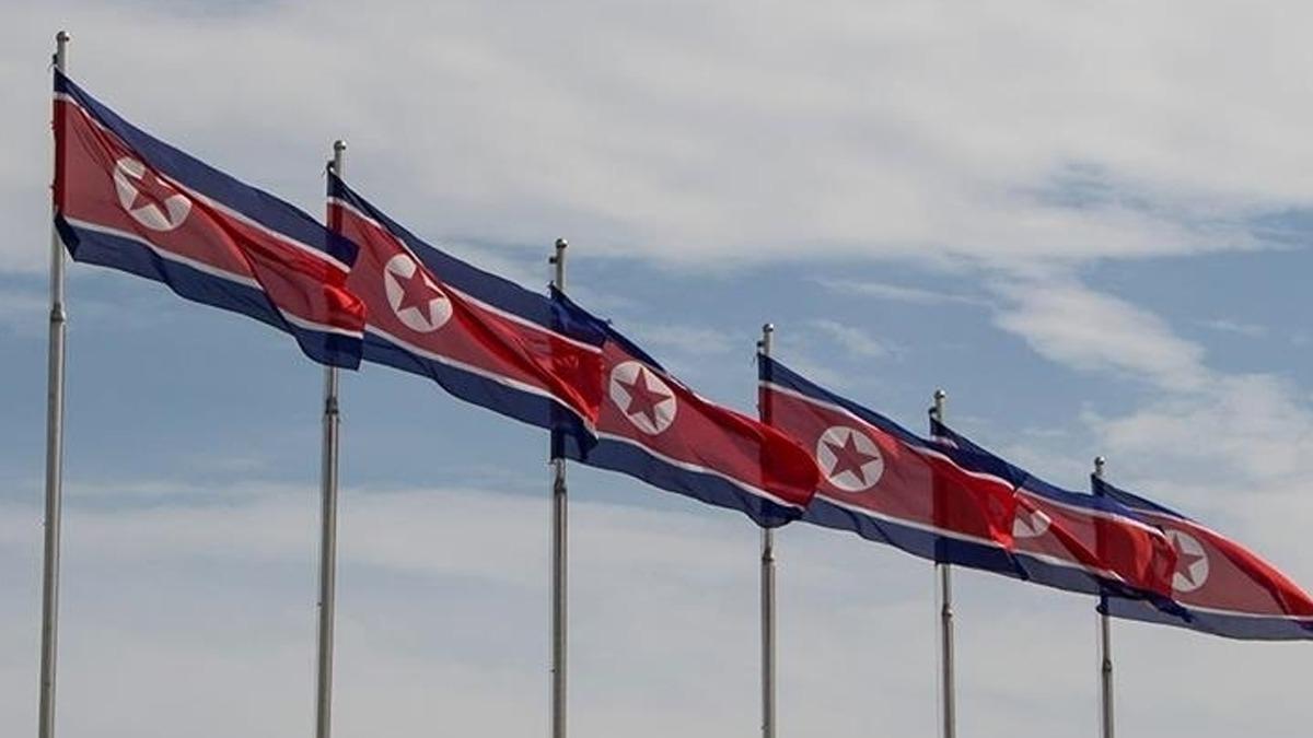 Kuzey Kore'de ekonomik kriz! Bykeliliklerini kapatt