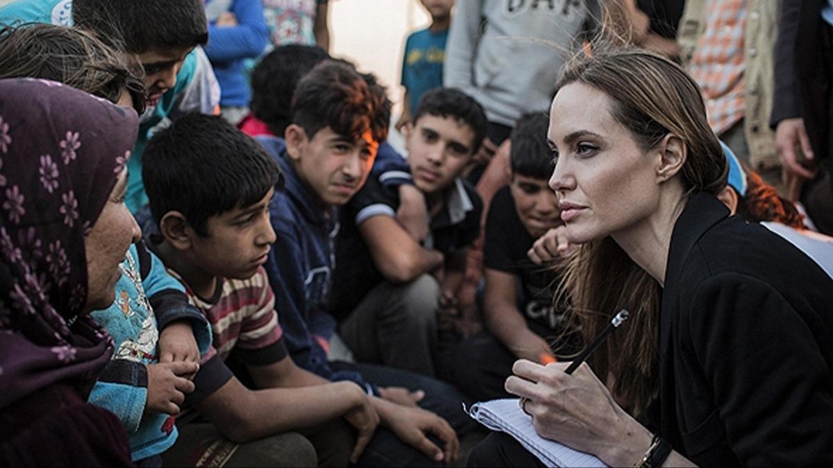 Angelina Jolie'den sert mesaj: Dnya liderleri srail'in sularna ortaktr