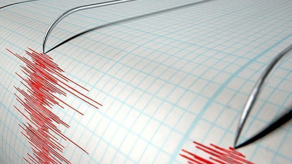 Endonezya'da 6,1'lik deprem