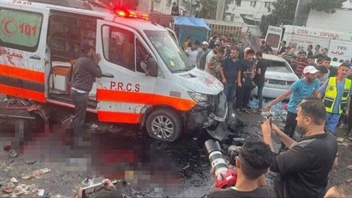 srail vurulan ambulansta terristlerin olduunu iddia etti