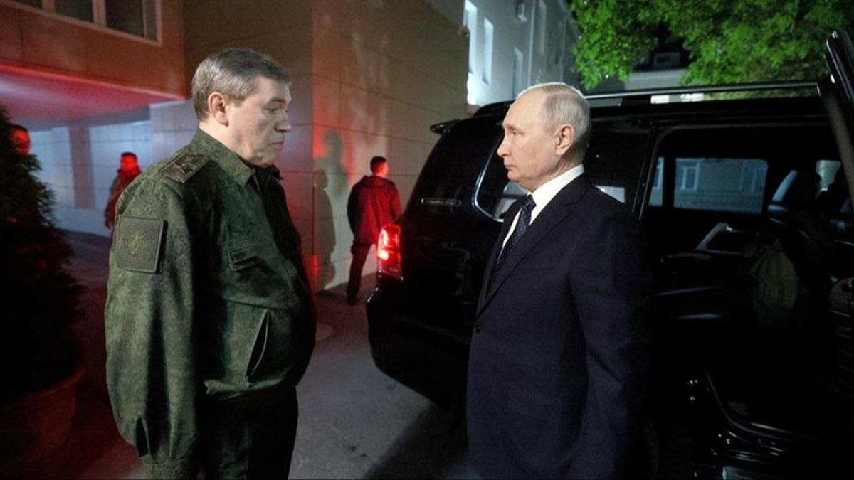 Putin Ukrayna snrna yakn karargah ziyaret etti