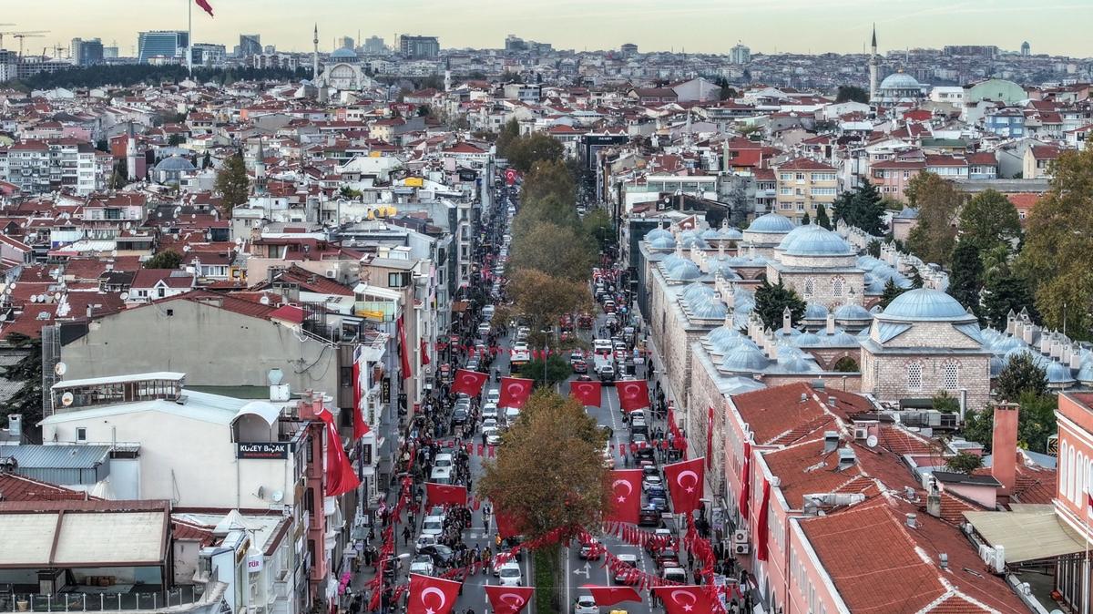 srail'i protesto iin Edirnekap'dan Beyazt'a insan zinciri 
