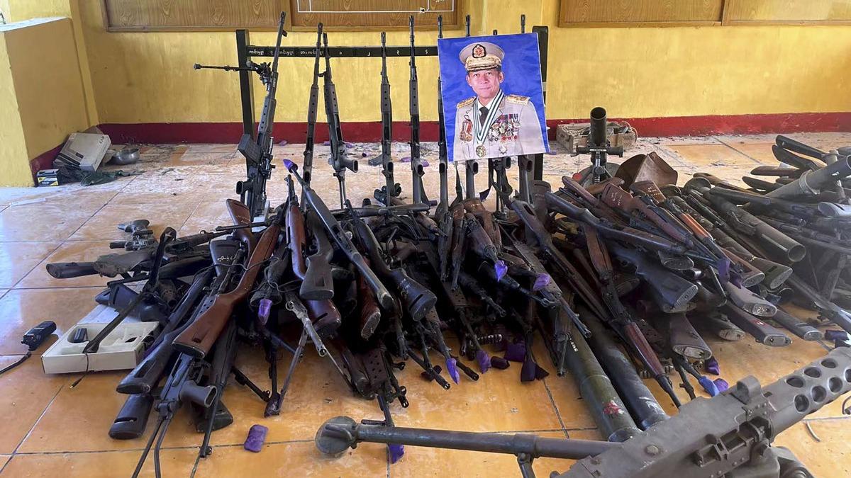 '' Kardeler ttifak'' silahl grup Myanmar'da ilerleyii srdryor
