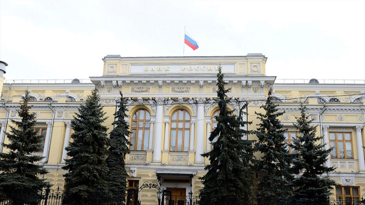 Rusya Merkez Bankas: Faiz oran bir sre daha yksek kalacak