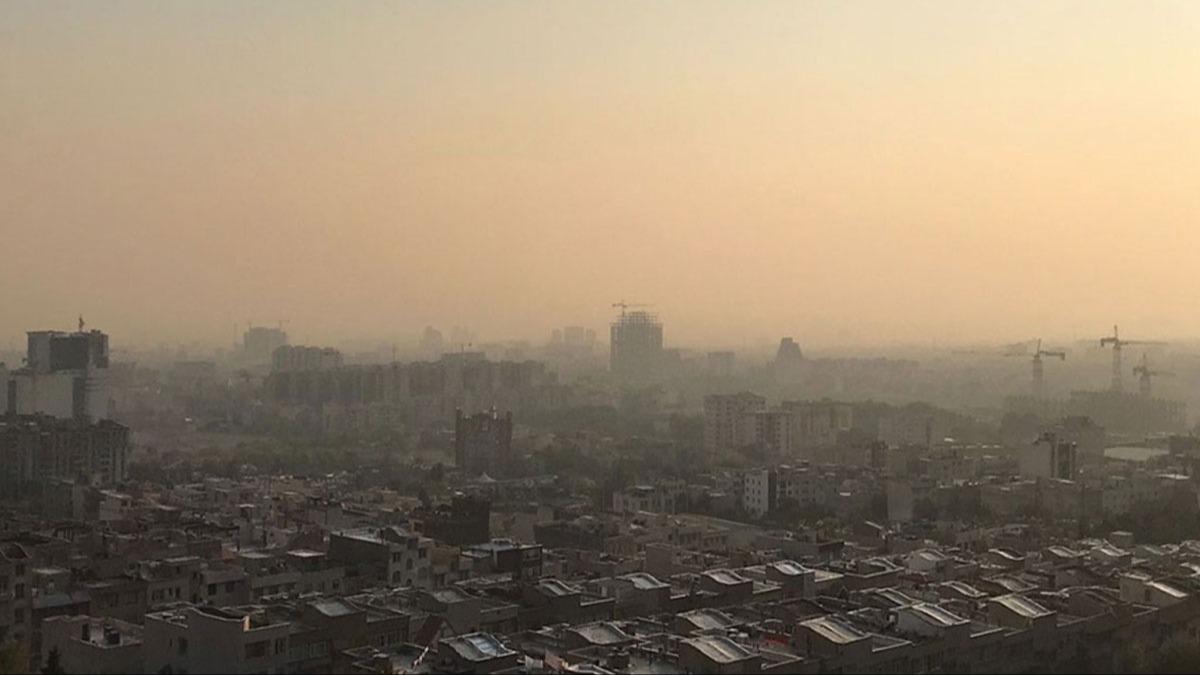 İran'da hava kirliliği okulları kapattırdı