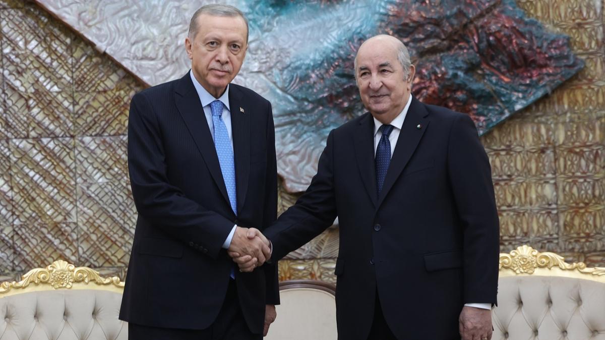 Cumhurbaşkanı Erdoğan Cezayir'de: Gazze'de esir takası için Katar ile müşterek çalışma içerisindeyiz