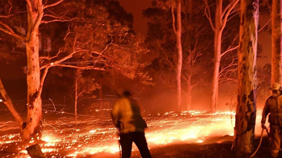 Bat Avustralya'da orman yangn! ok sayda kii tahliye edildi