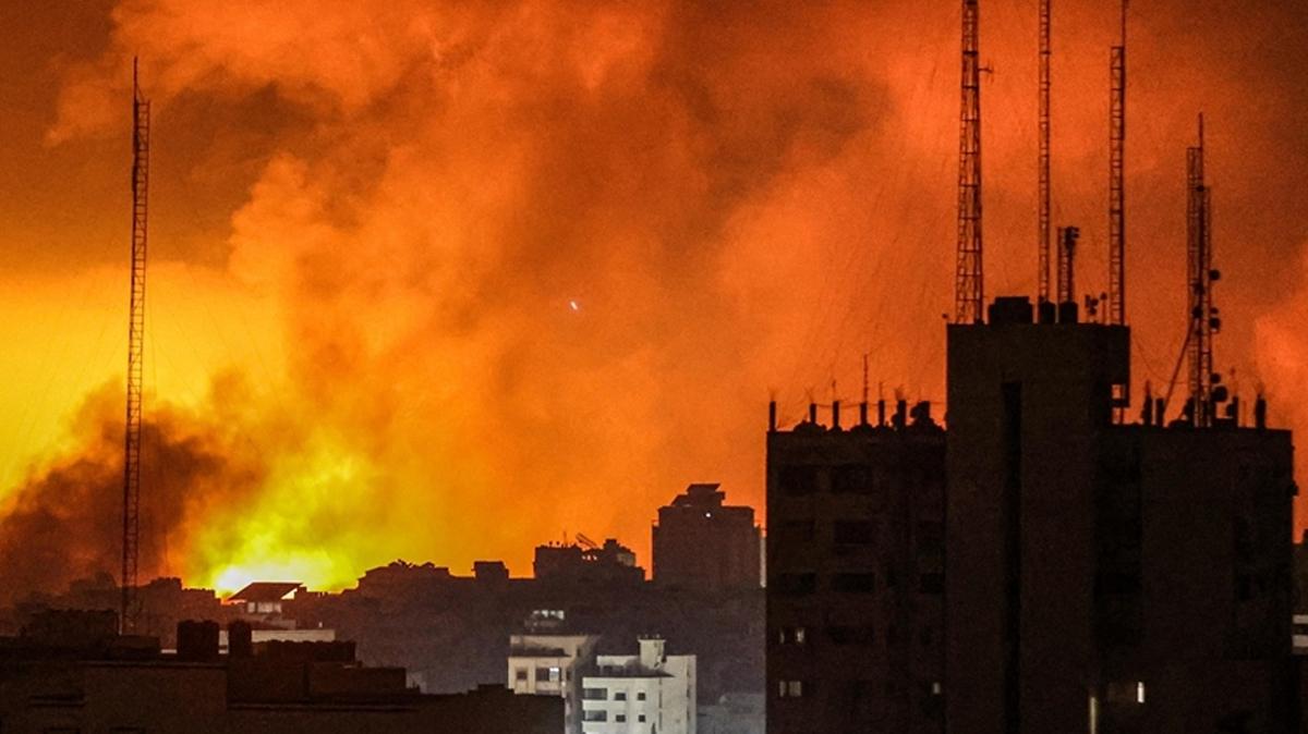 Gazze'de atekes ncesi srail vaheti! Endonezya Hastanesi'ne bomba yayor