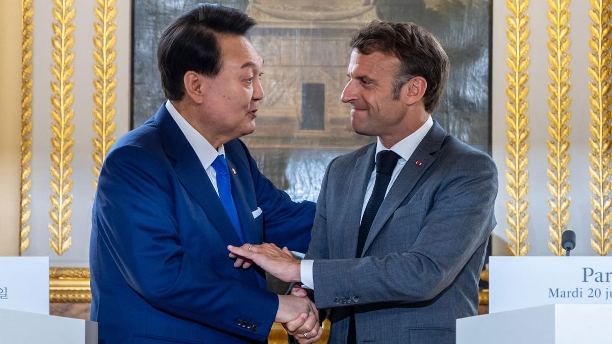Macron, Gney Kore Devlet Bakan Yoon ile grt 