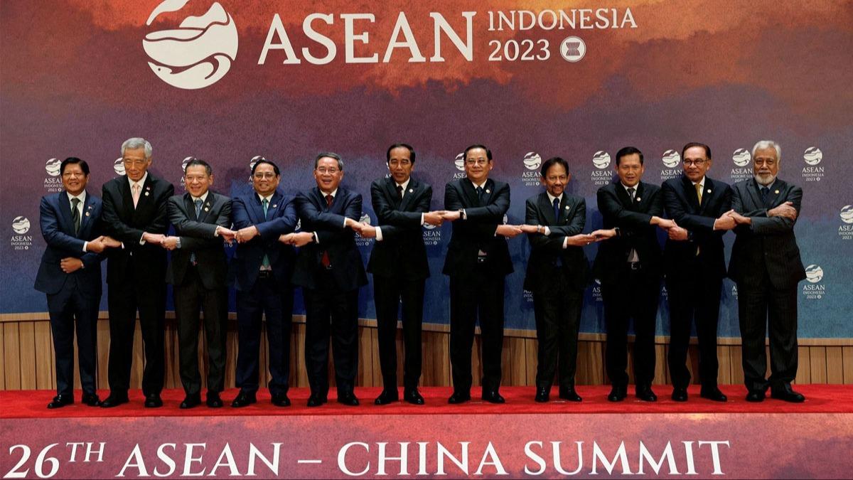 ASEAN ile in, Japonya ve Gney Kore, acil finans program oluturmak iin ibirlii yapacak