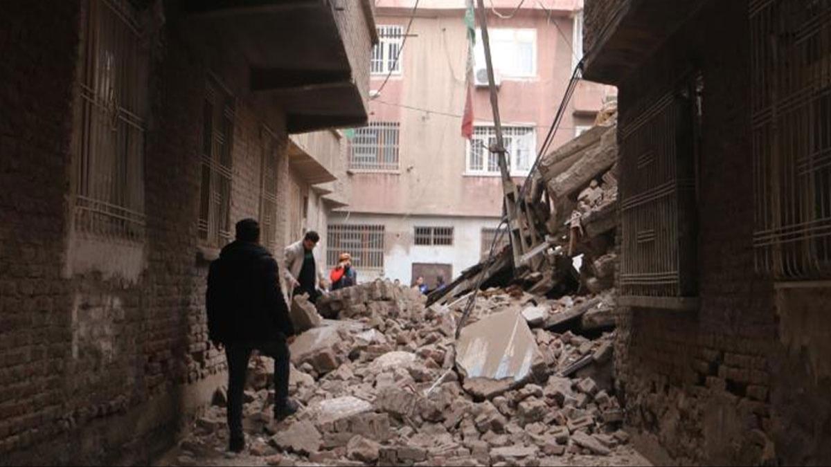 Diyarbakr'da depremde hasar alan bina kt: Enkazda arama almas sryor