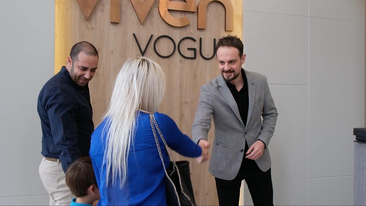 Viven Vogue ev sahipleriyle buluuyor
