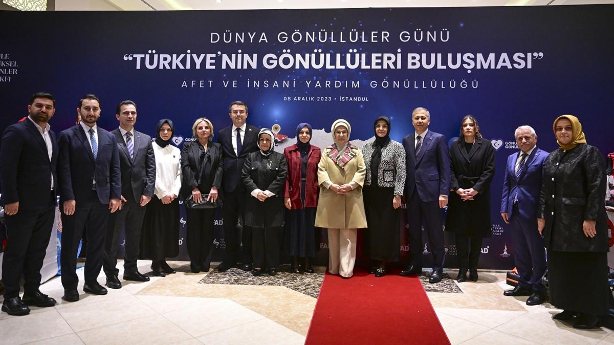 Emine Erdoğan'dan ''Türkiye'nin Gönüllüleri Buluşması'' programına ilişkin paylaşım