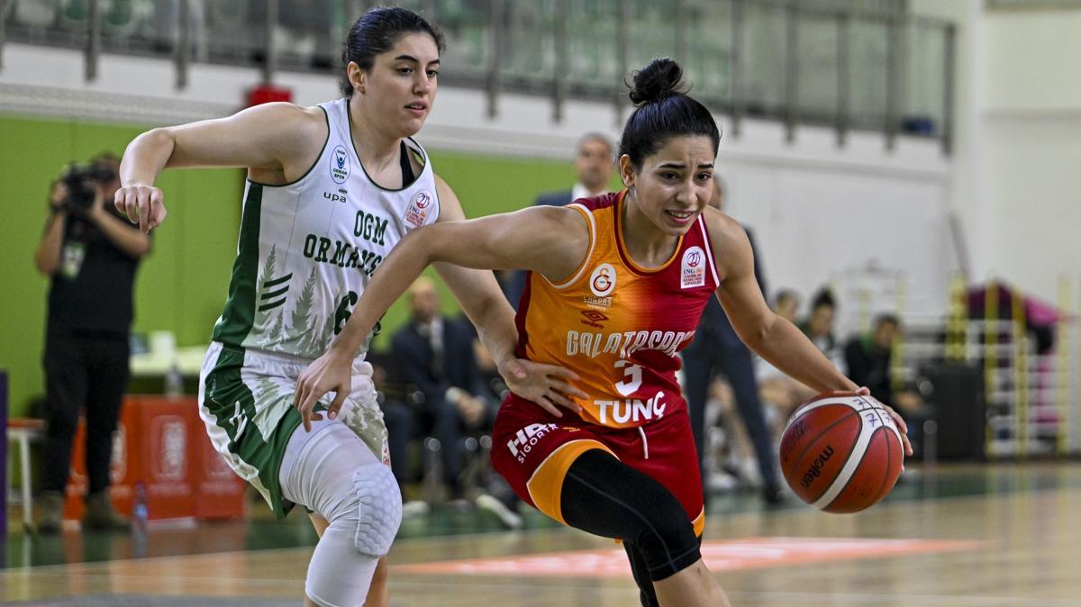 Galatasaray deplasmanda galip!