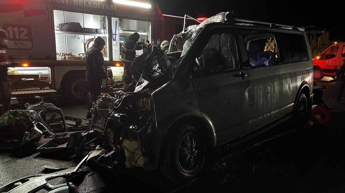 Tokat'ta dehşet verici kaza: 5 kişi hayatını kaybetti