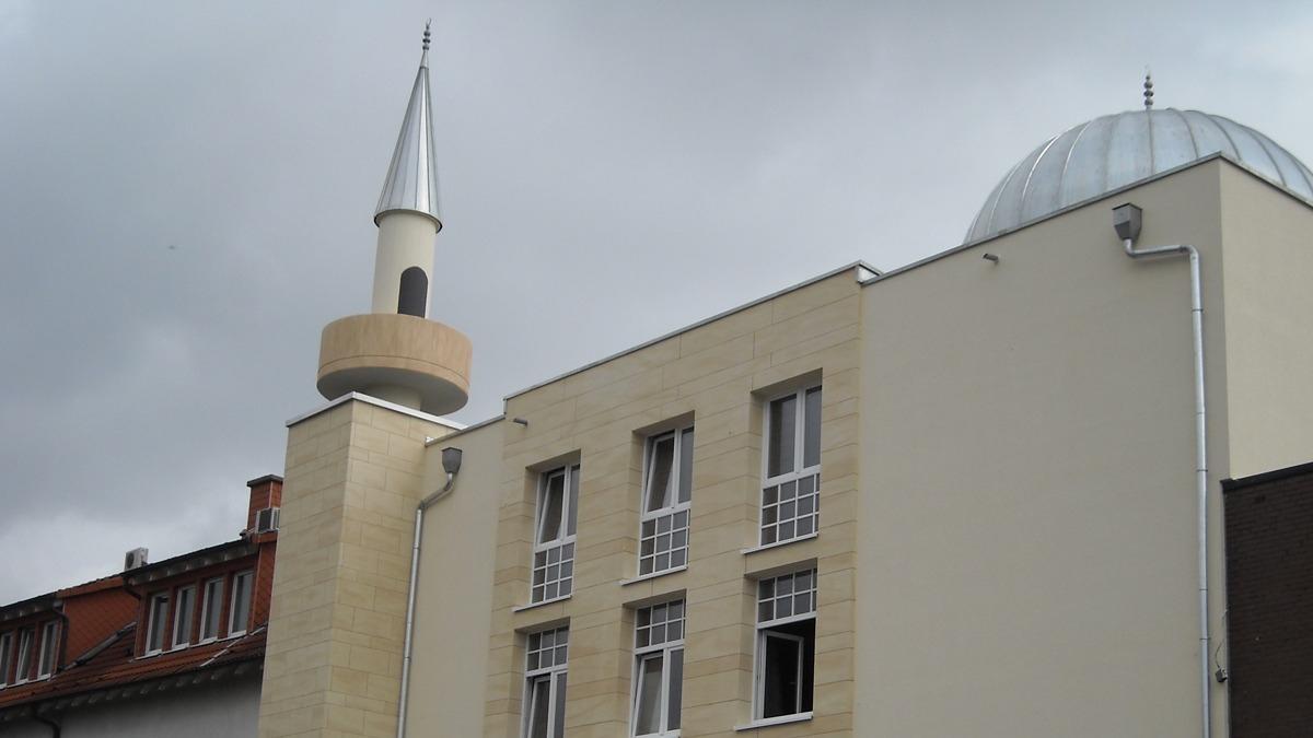 Almanya'da skandal! Camiye tehdit ierikli mektup gnderildi