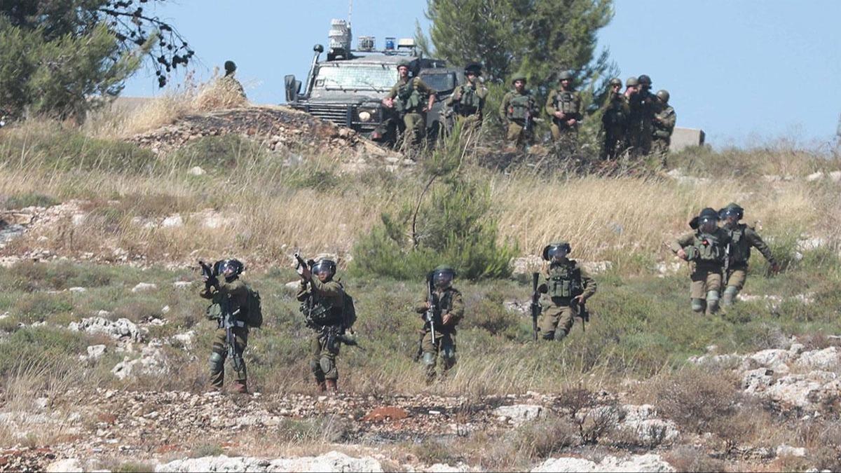 srail askeri noktas Hizbullah'n saldrsnda isabet ald