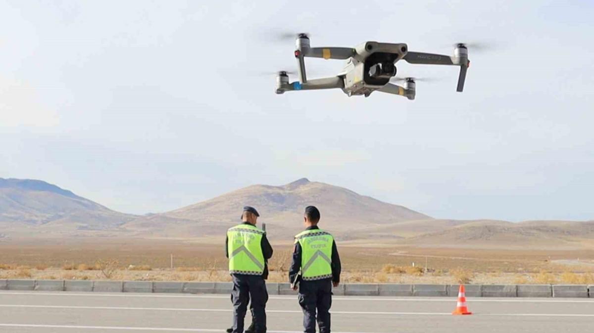 Jandarma dron destekli trafik denetimi gerekletirdi