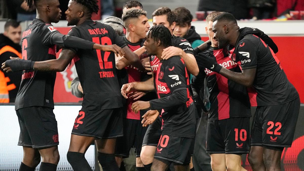 Bayer Leverkusen, 3 puana 3 golle ulat