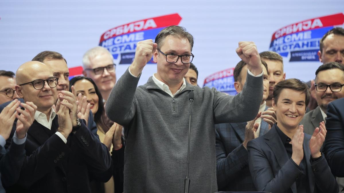 Srbistan'da iktidar partisi zaferini ilan etti: Ak farkla kazandk