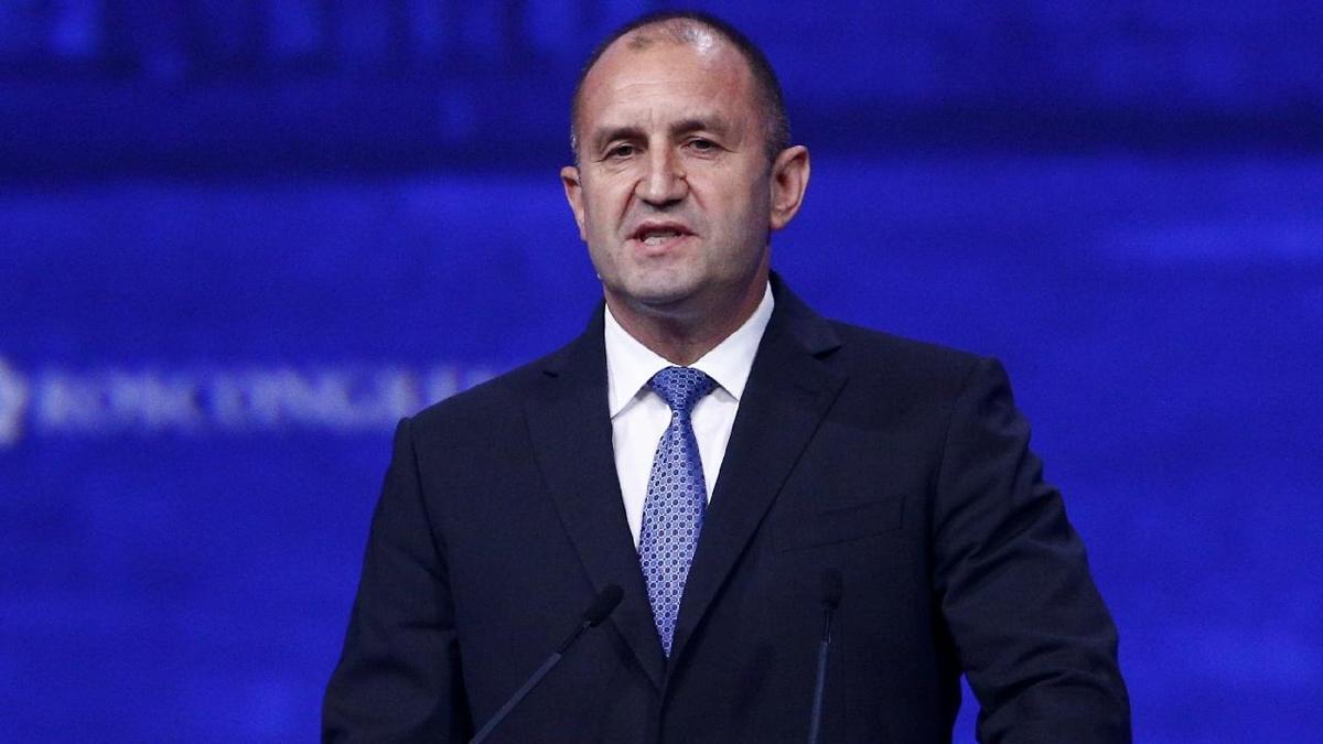 Bulgaristan Cumhurbakan Radev'den hkmete ''engen'' ars