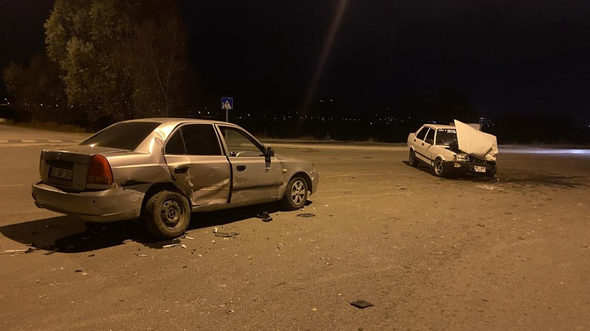 Kayseri'de iki otomobil arpt: 5 yaral
