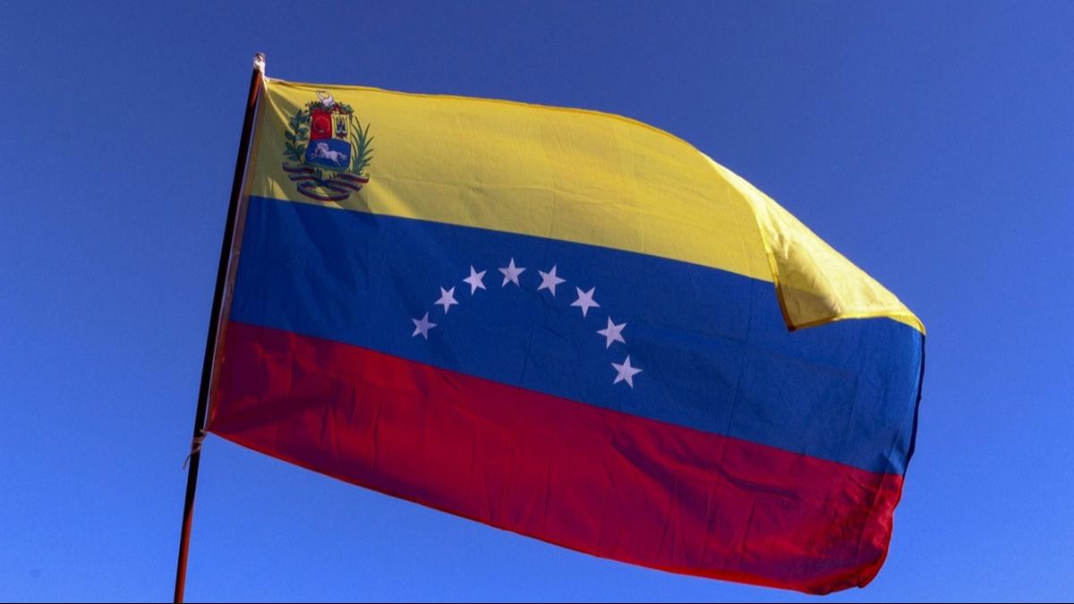 Venezuela mahkum takas anlamas kapsamnda 8 ABD'liyi serbest brakt