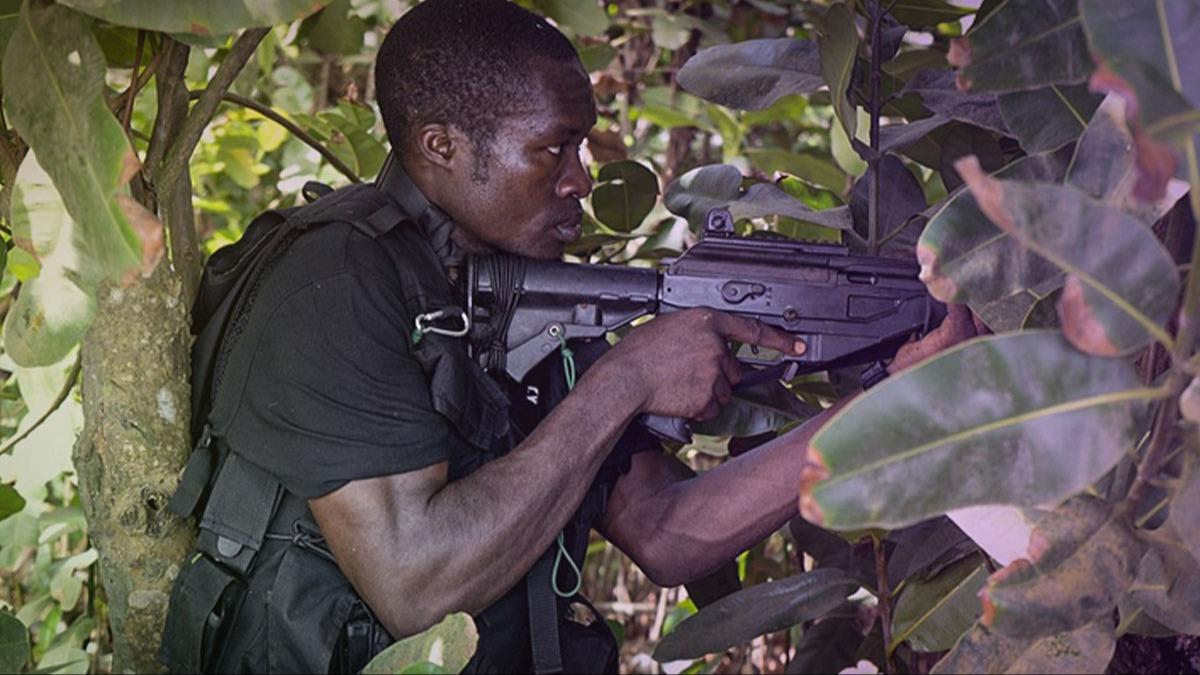 Kamerun'da ayrlklar askerle att: 5 asker ld