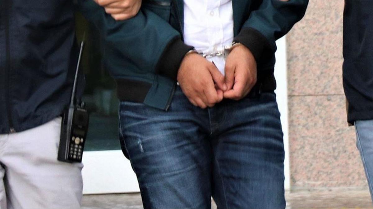 Cumhurbakan Erdoan ve ehit yaknlarna hakaret eden kii tutukland