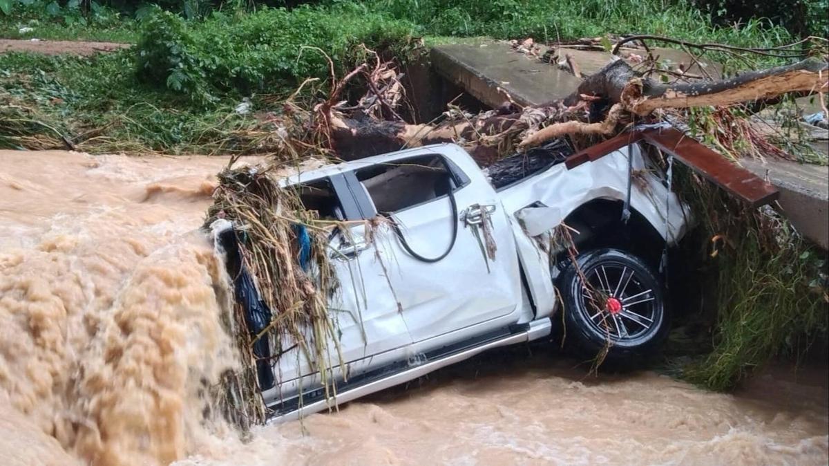 Tayland'da sel felaketi: 20 bin etkilendi 
